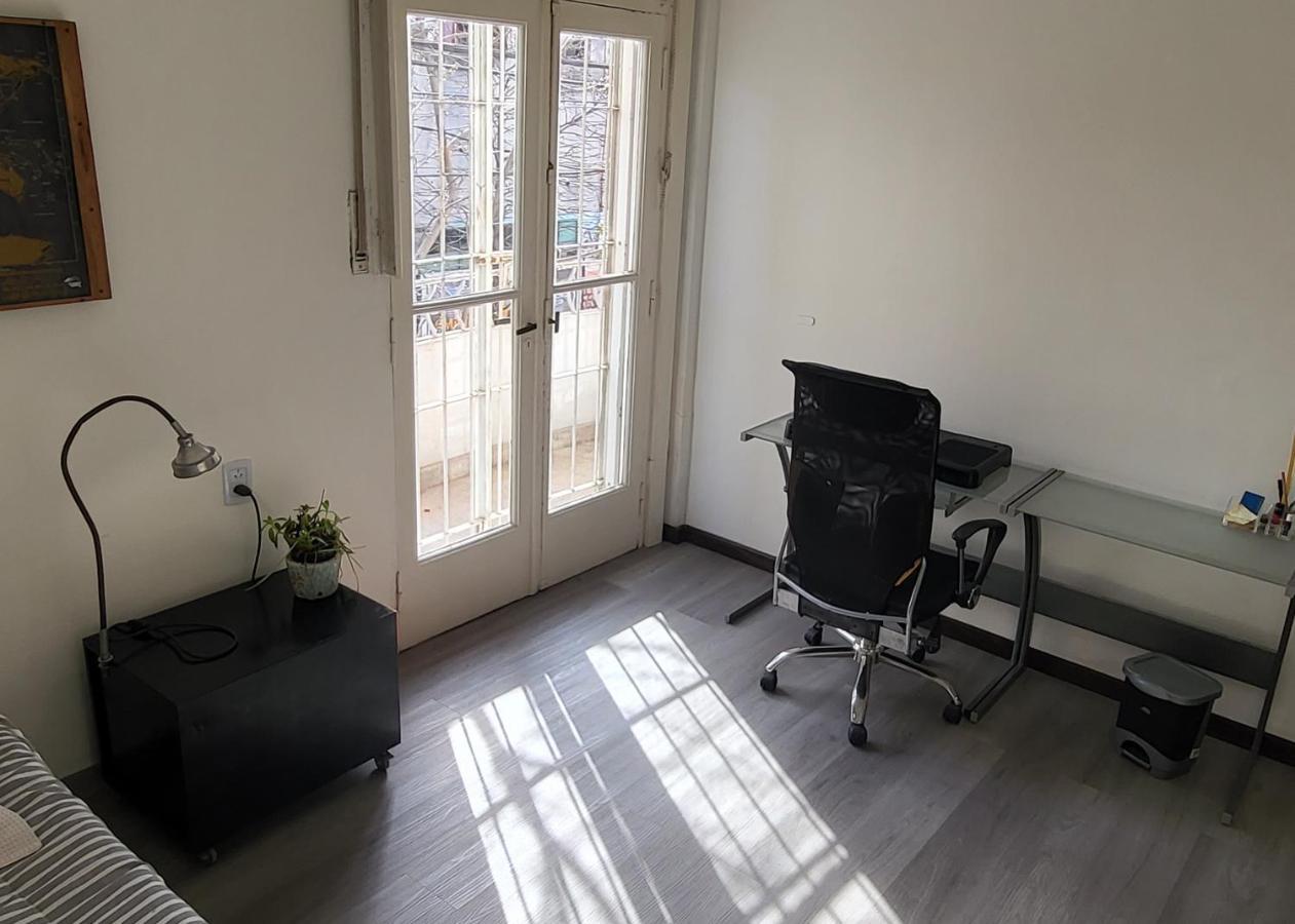 Apartment 3 Ambientes Con Balcon Y Practico, Lindo Y Con Todo Cerca!