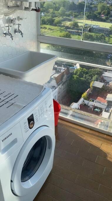 Apartamento Departamento Luminoso Y Amueblado En Caballito *