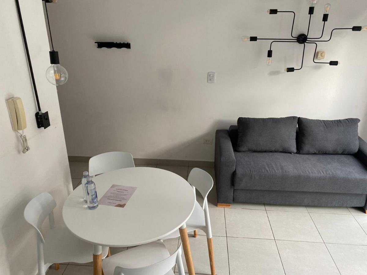 Freire Con Cochera Apartamento *