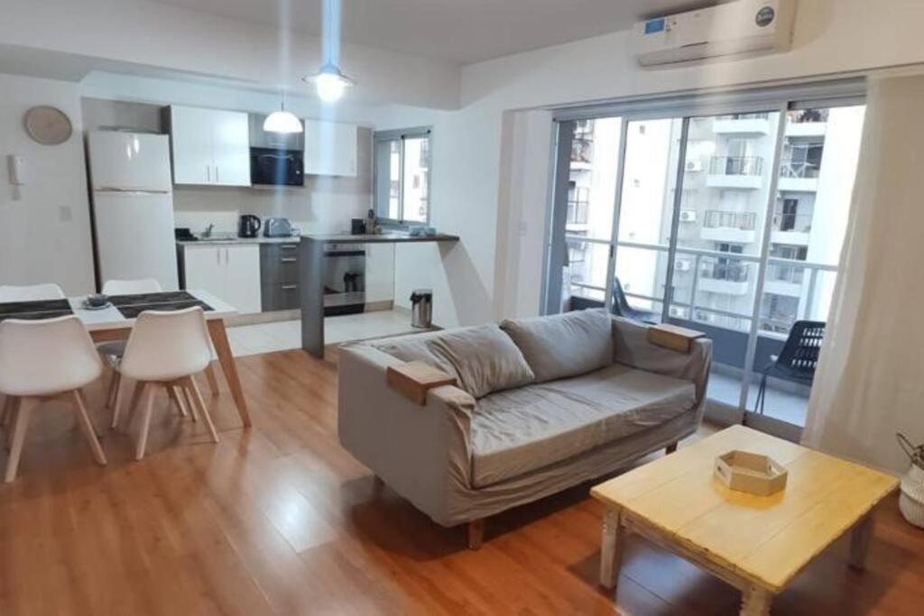 Lujoso Departamento Con Pileta En Crespo- Camargo *