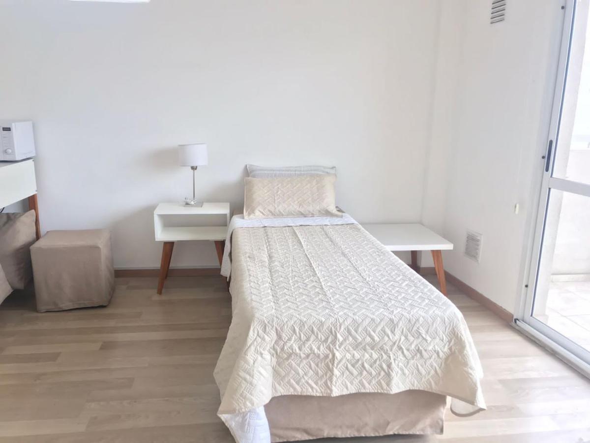 Apartamento Super Luminoso Departamento Con Balcon En El Barrio De Caballito *