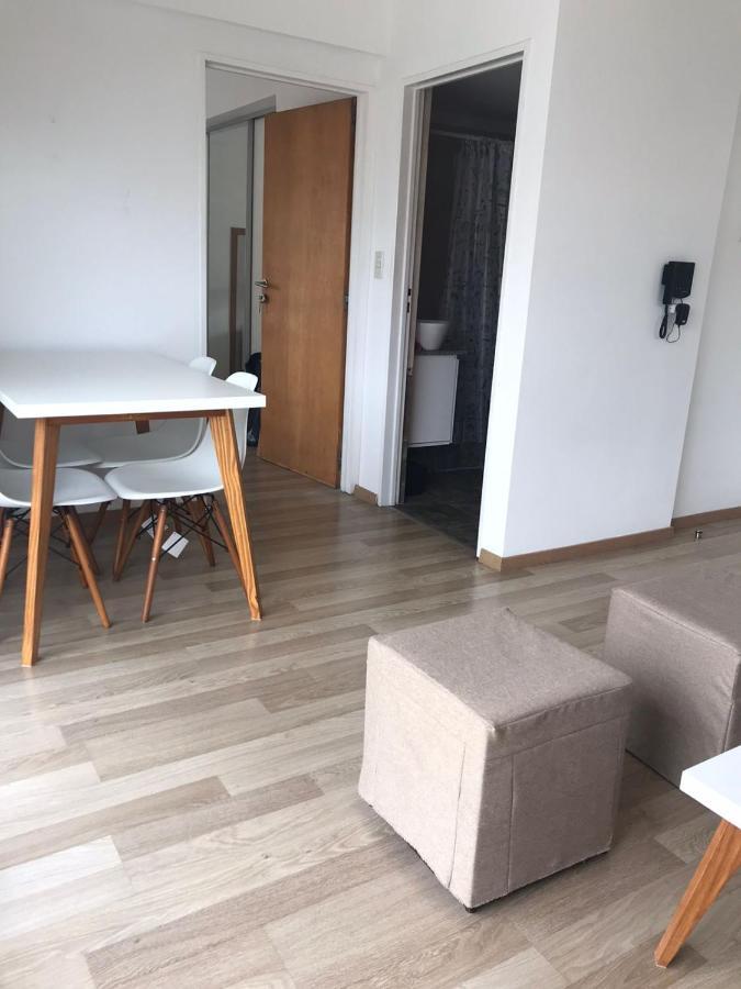 Apartamento Super Luminoso Departamento Con Balcon En El Barrio De Caballito
