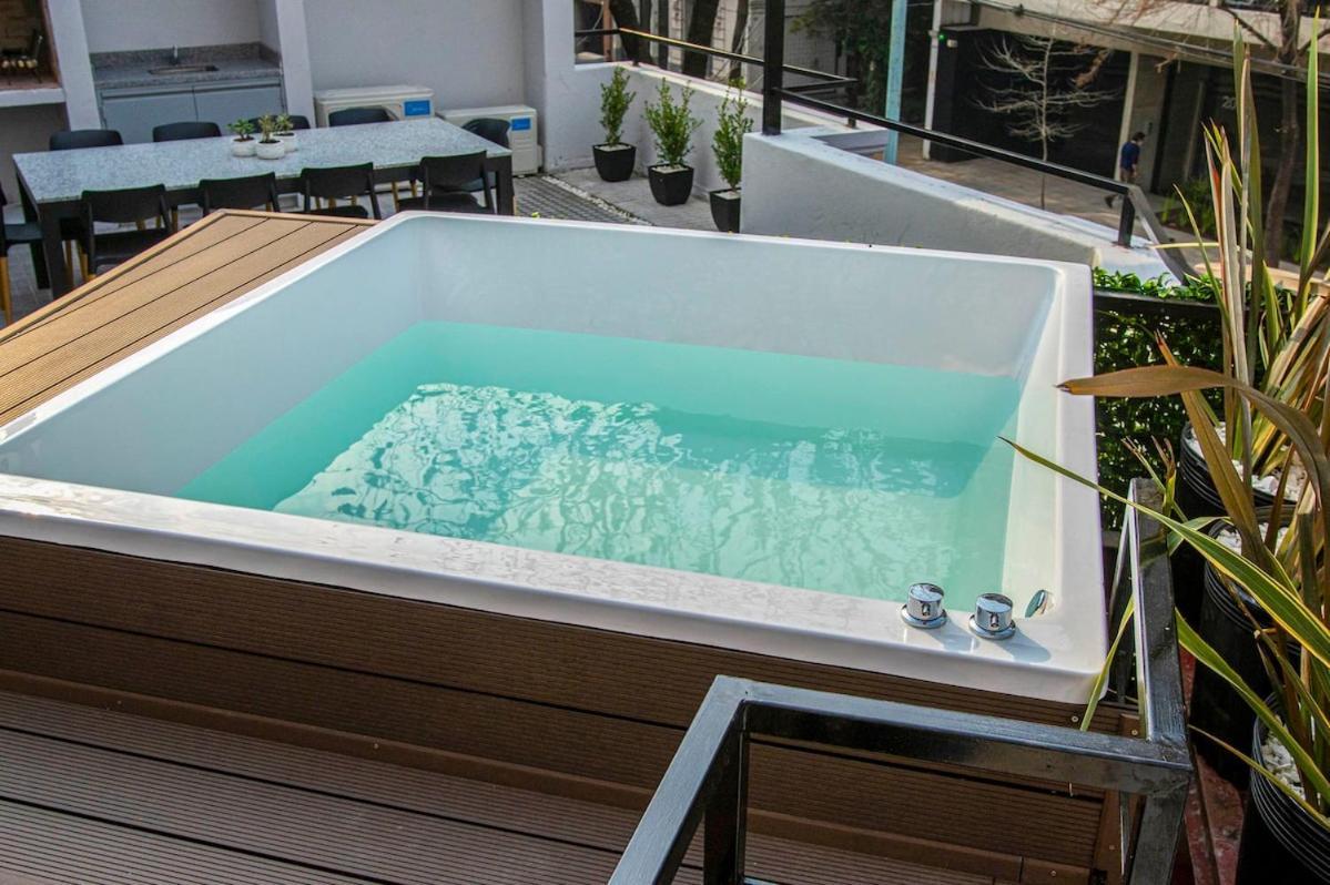 Fliphaus Nicaragua 5900 - 5 Bd Pool & Bbq