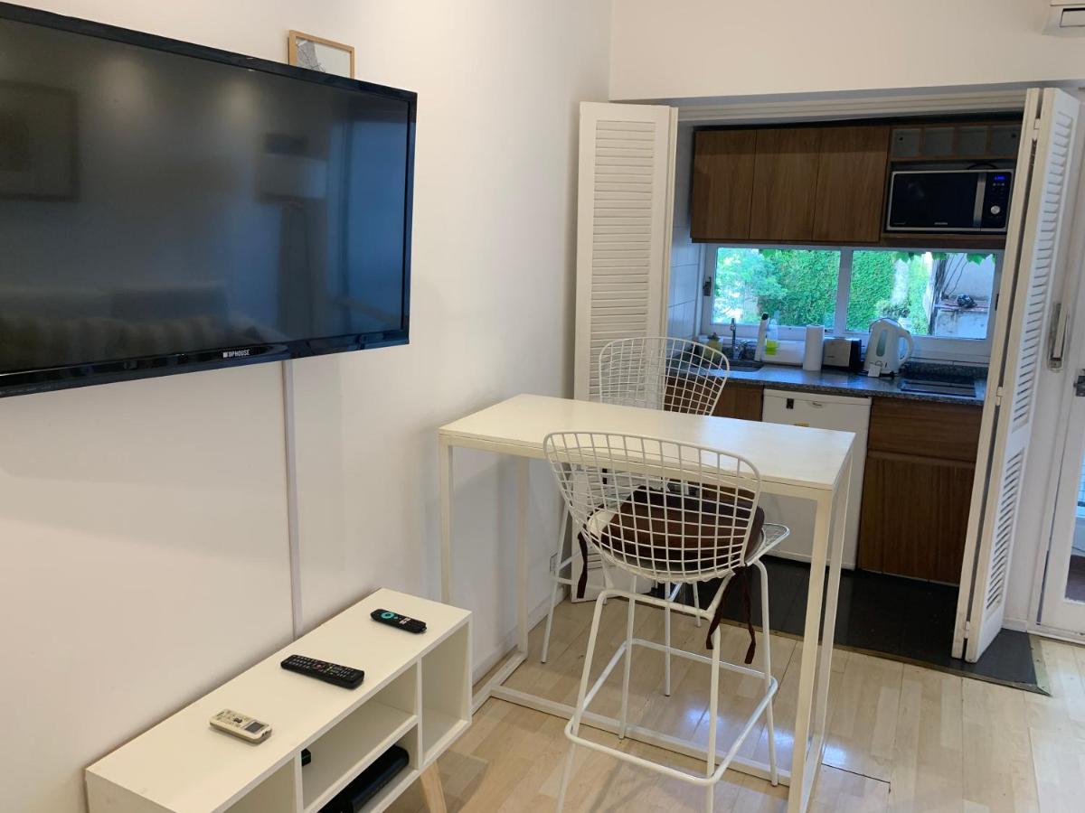 Lovely And Quiet Studio In The Heart Of Recoleta *