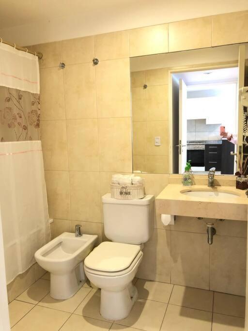 Avenida Federico Lacroze 3-5 * Ciudad Autónoma de Buenos Aires