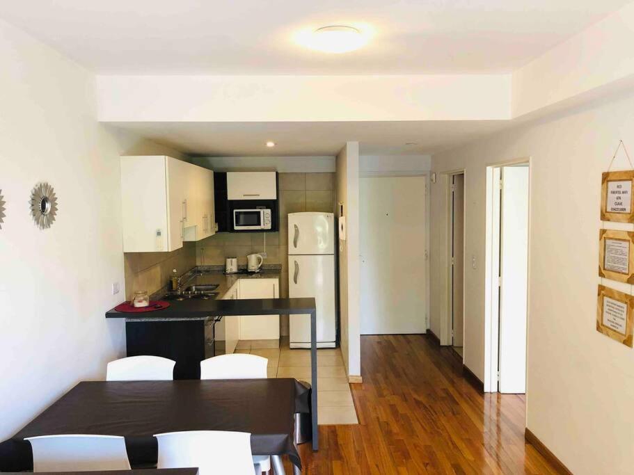 Avenida Federico Lacroze 3-5 Apartamento