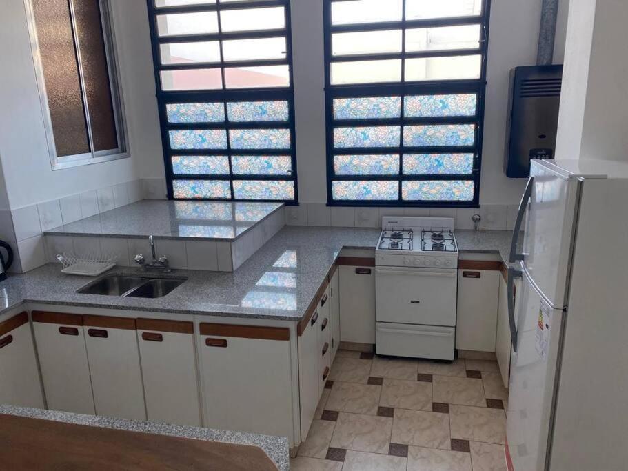 Alojamiento Del Carril Departamento Completo Apartamento Ciudad Autónoma de Buenos Aires