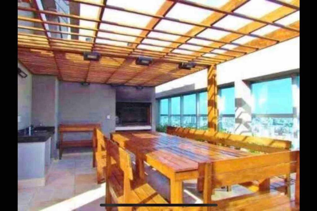 Avenida Federico Lacroze 3-5 Apartamento *