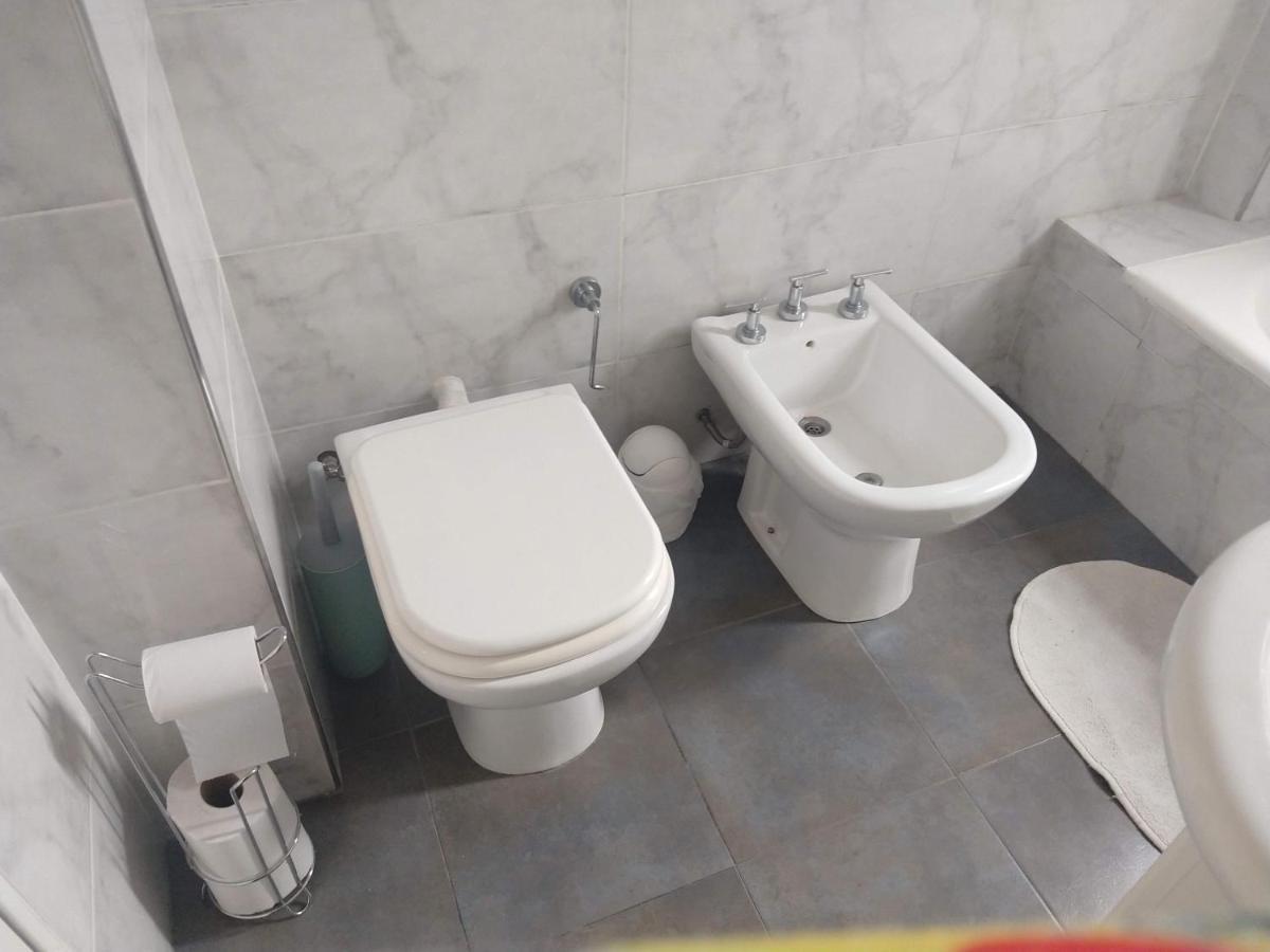 Cómodo Y Luminoso, 1 Dormitorio, Cocina, Balcón