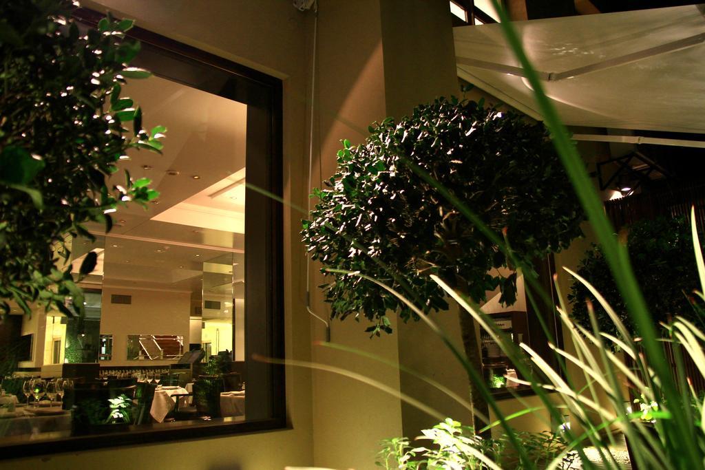 Intersur Recoleta Hotel