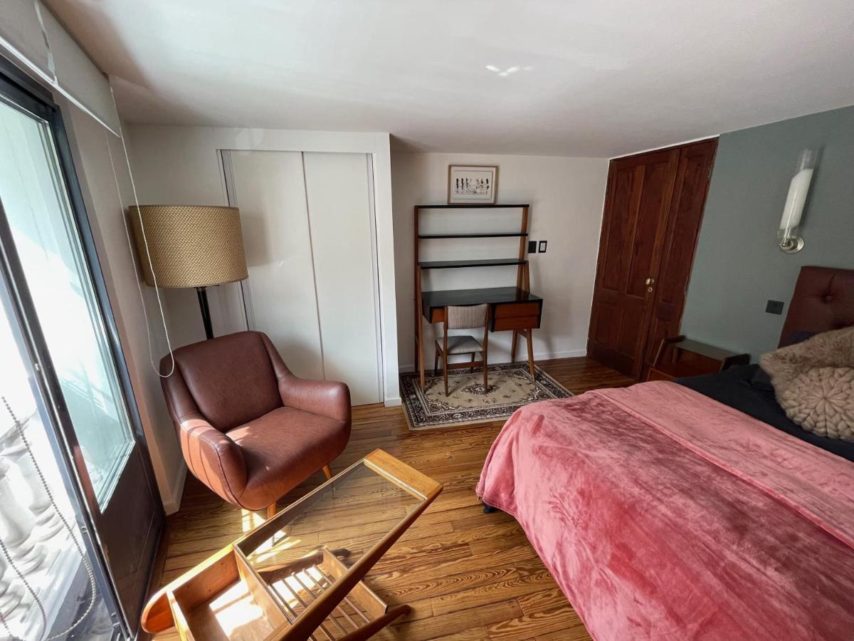 Le Petit Palais Bed and breakfast