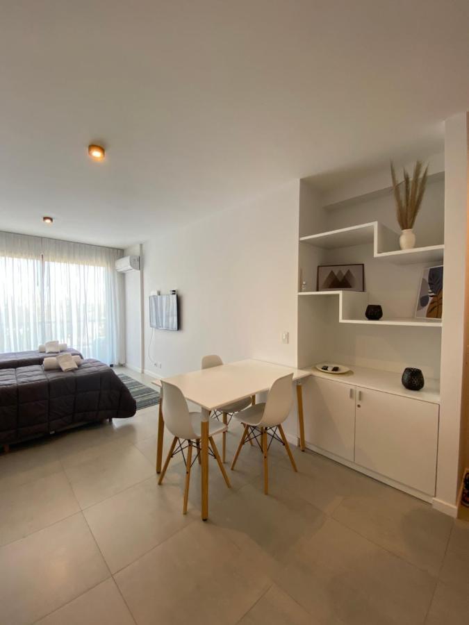 Apartamento Double Or 2-3 Beds Private Studio - Pinkpanther *