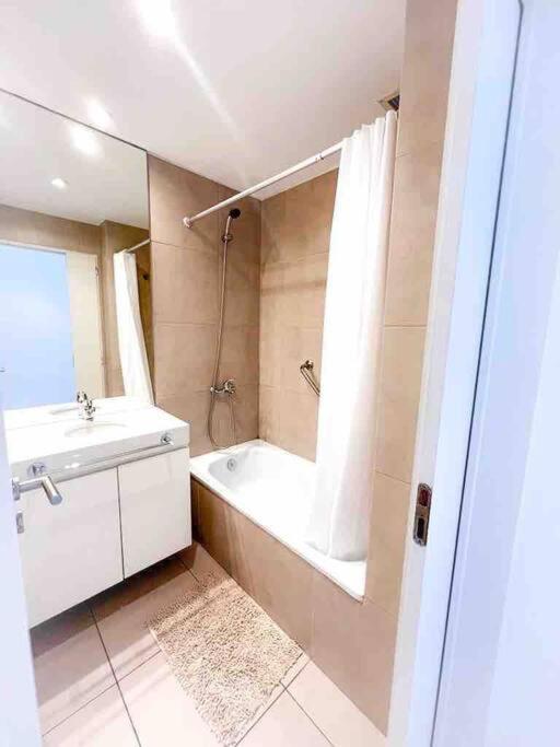 Hermoso Apart Con Piscina En Zona Caballito Apartamento