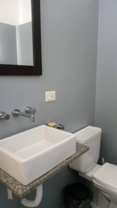 Apartamento Moderno Departamento Con Balcon En Recoleta Ciudad Autónoma de Buenos Aires