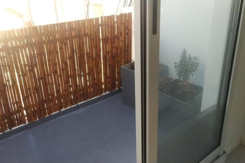 Apartamento Moderno Departamento Con Balcon En Recoleta *
