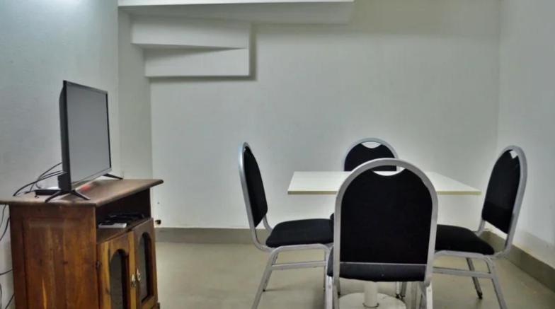 Silencioso Con Patio Apartamento