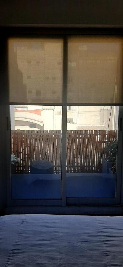 Moderno Departamento Con Balcon En Recoleta Apartamento *