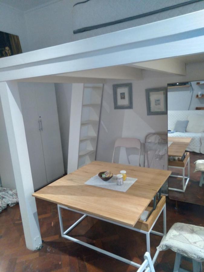 Cool Trendy Stylish With Mezzanine In Recoleta Apartamento Buenos Aires