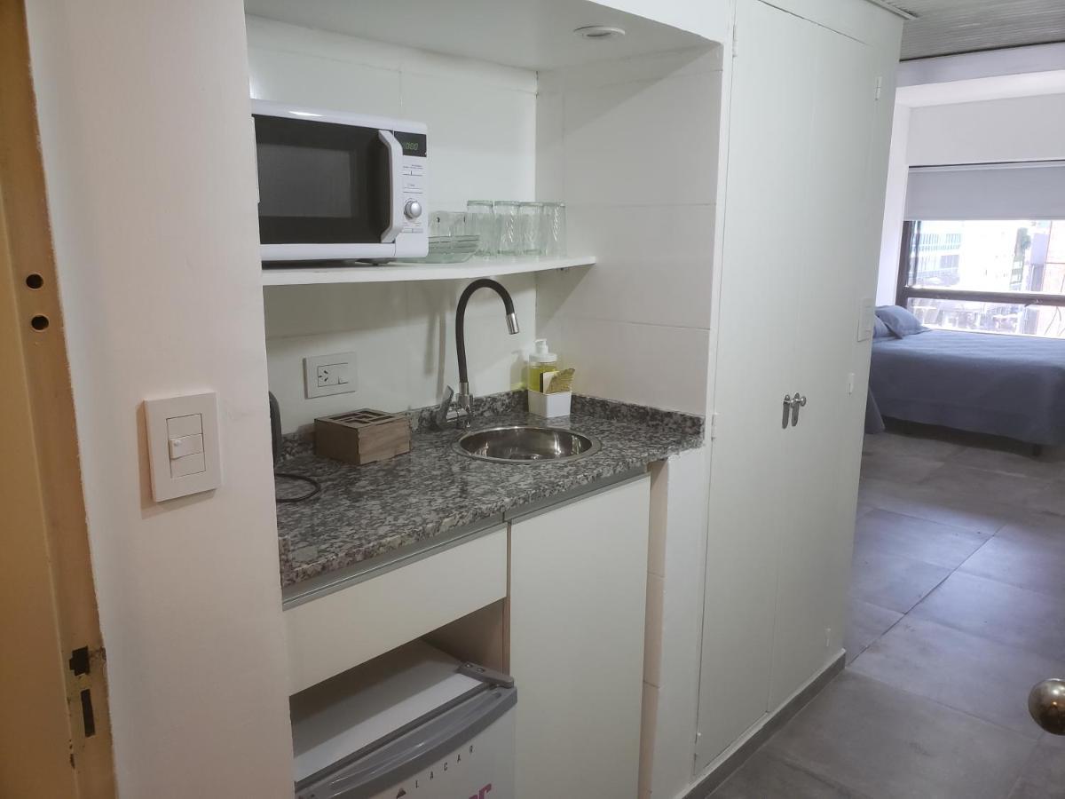 Apartamento Av. Corrientes 818 - Ciudad De - *