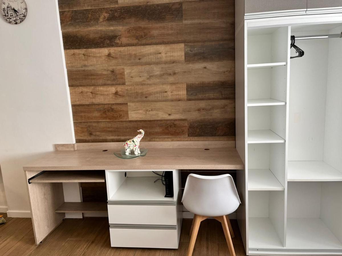 Apart. Av. Corrientes Apartamento