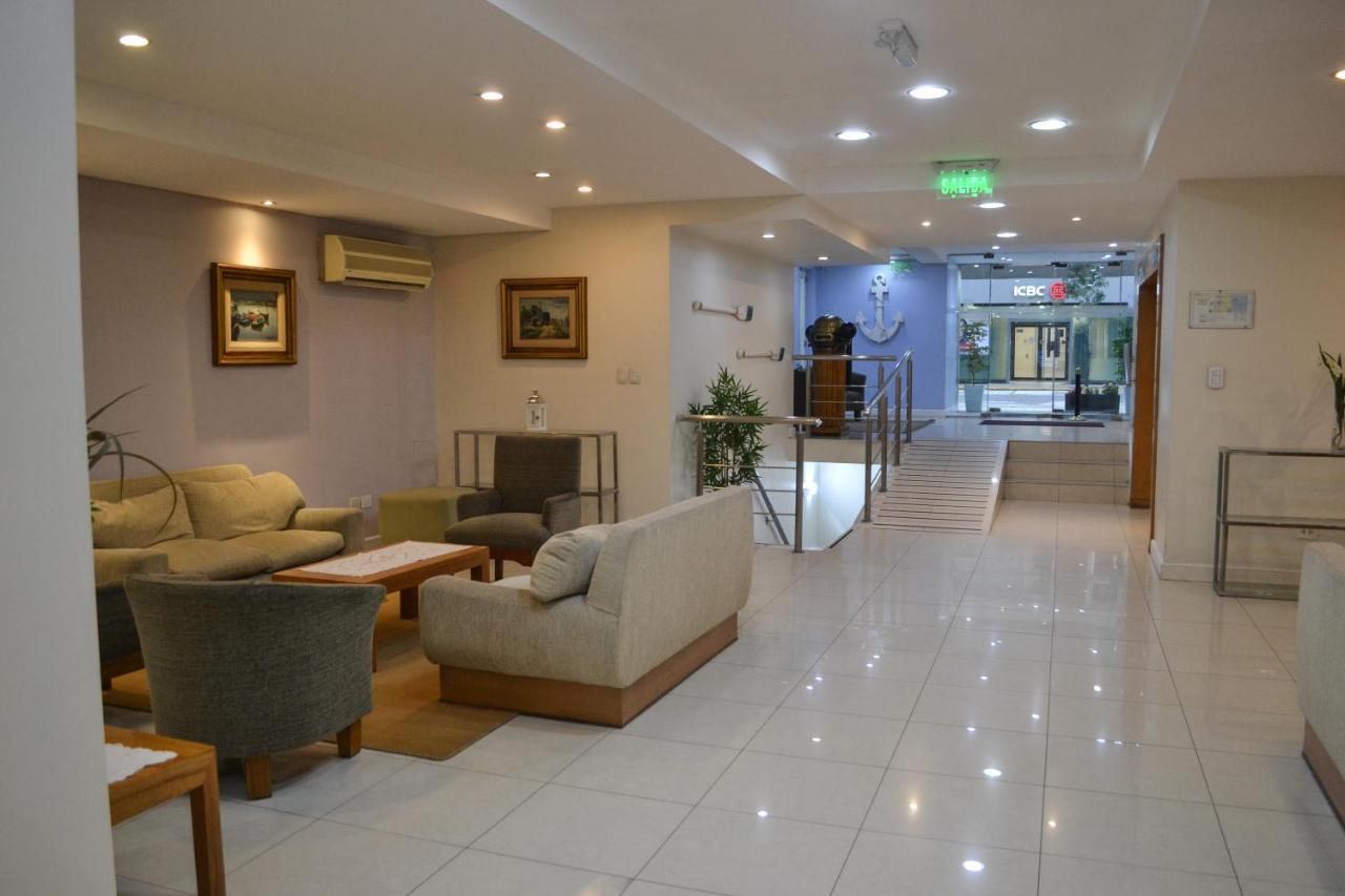 Centro Naval 3*