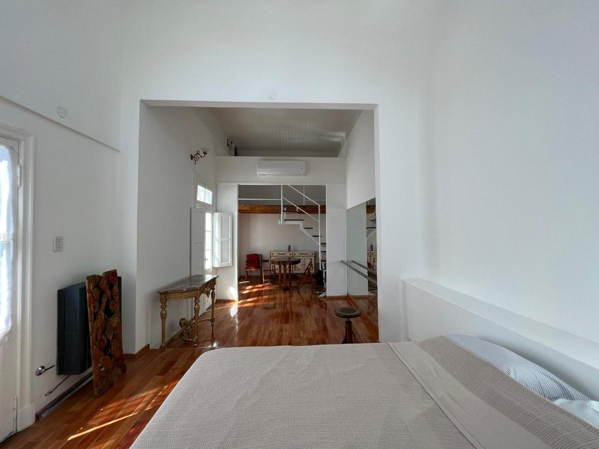Enchanting Townhouse Loft In Heart Of San Telmo *