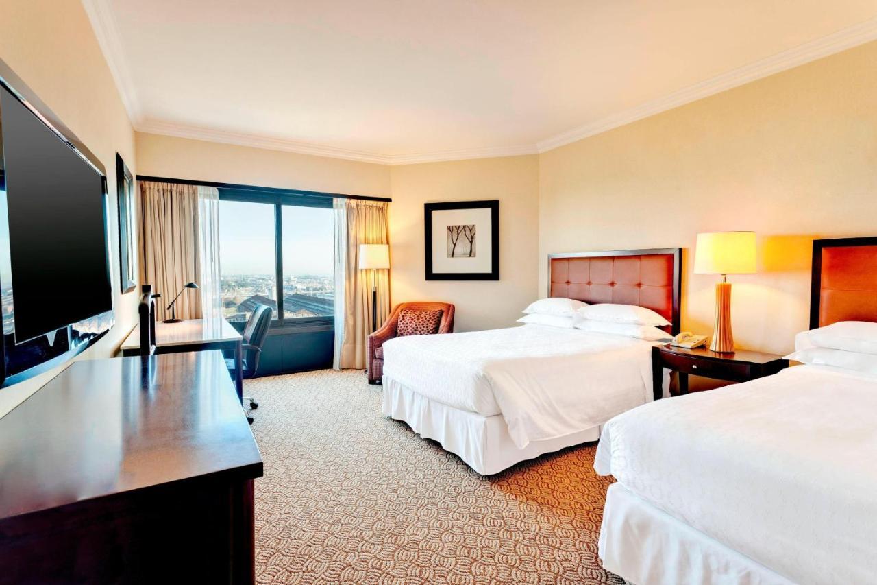 Sheraton Hotel&convention Center Hotel 5*