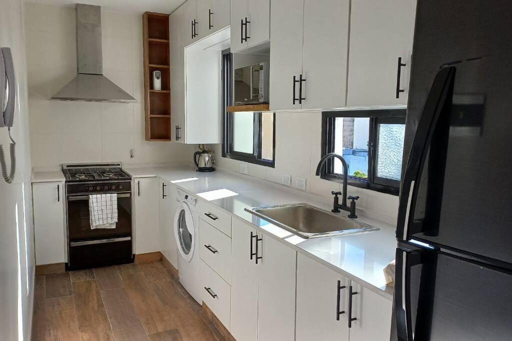 Apartamento Luminoso Semipiso 2 Ambientes Con Balcon Terraza