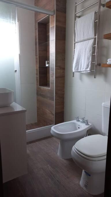 Apartamento Luminoso Semipiso 2 Ambientes Con Balcon Terraza