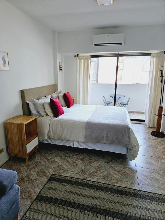 Apartamento Juncal 2736 Studio