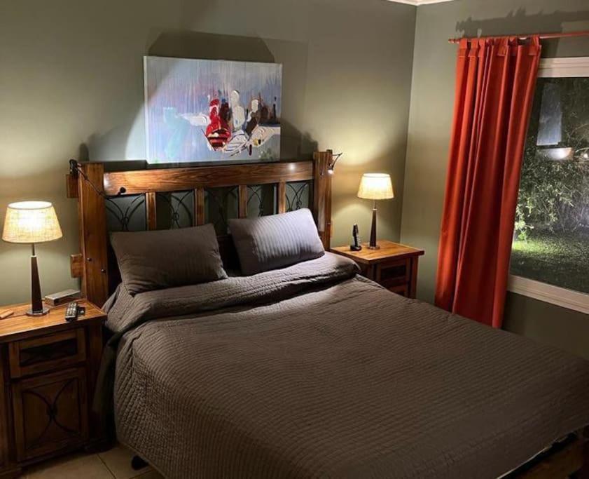 Private With Exclusive Heated And Illuminated Pool In The Best Golf Country Club 18-holes Golf Course Indoor Heated Pool Of The Club Illuminated Professional Soccer And Tennis Courts Children's Recreation Market And All Types Of Services Villa