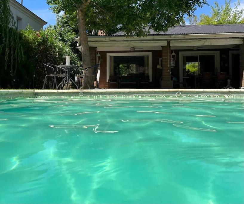 Villa Private With Exclusive Heated And Illuminated Pool In The Best Golf Country Club 18-holes Golf Course Indoor Heated Pool Of The Club Illuminated Professional Soccer And Tennis Courts Children's Recreation Market And All Types Of Services *