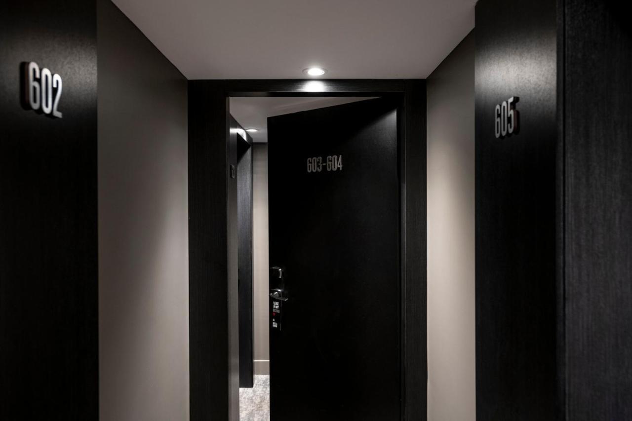 Efe & Cowork 4*