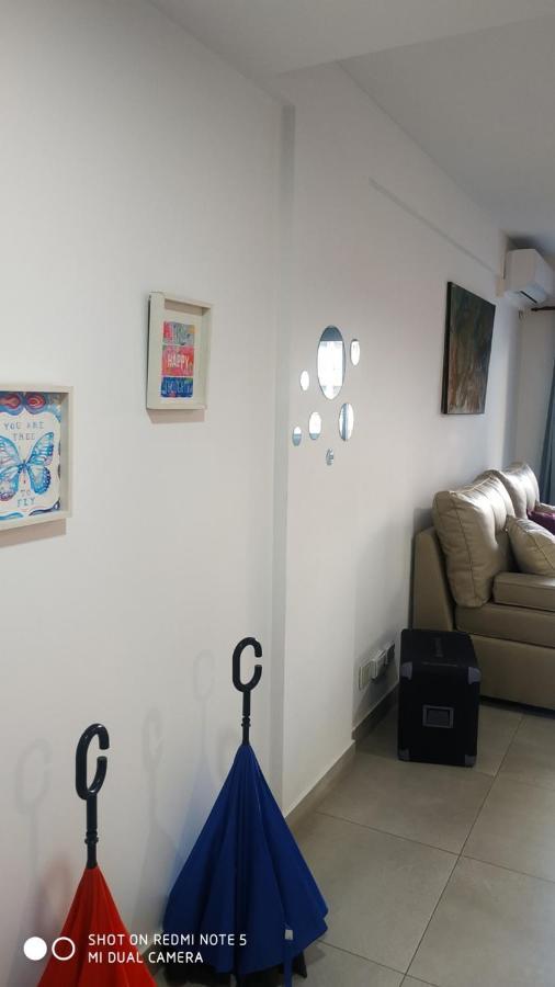 Avellaneda Uno Apartamento *