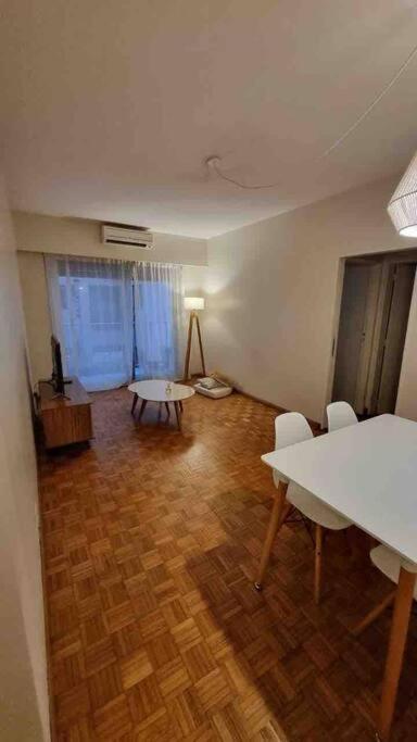 Comodo Departamento En Recoleta Apartamento *