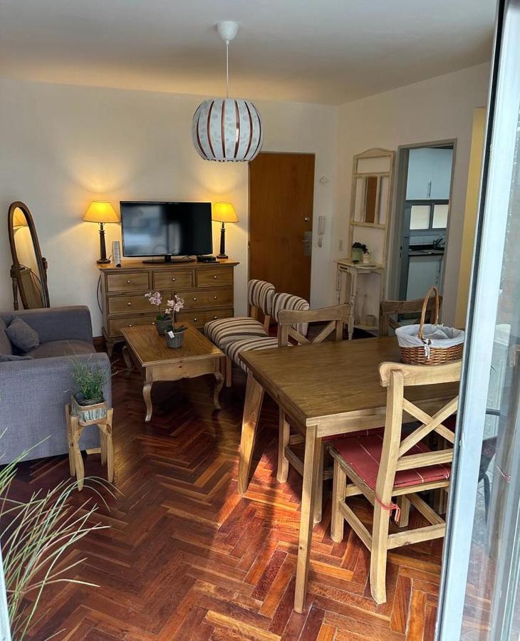 Apartamento Semipiso En La Mejor Zona De Belgrano Todo Al Frente Con Parking Privado Y A Metros Del Subway 2 Parrrilla Solarium Cocina Amplia Lavadero Y Mobiliario Todo A Nuevo Apartamento