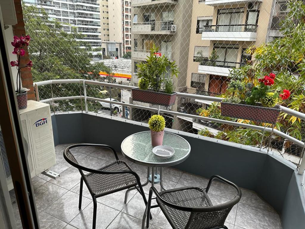 Apartamento Semipiso En La Mejor Zona De Belgrano Todo Al Frente Con Parking Privado Y A Metros Del Subway 2 Parrrilla Solarium Cocina Amplia Lavadero Y Mobiliario Todo A Nuevo Apartamento *