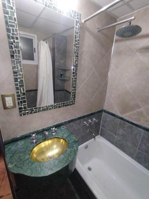 Departamento, Comodo Y Confortable. Almagro/parque Centenario * Buenos Aires