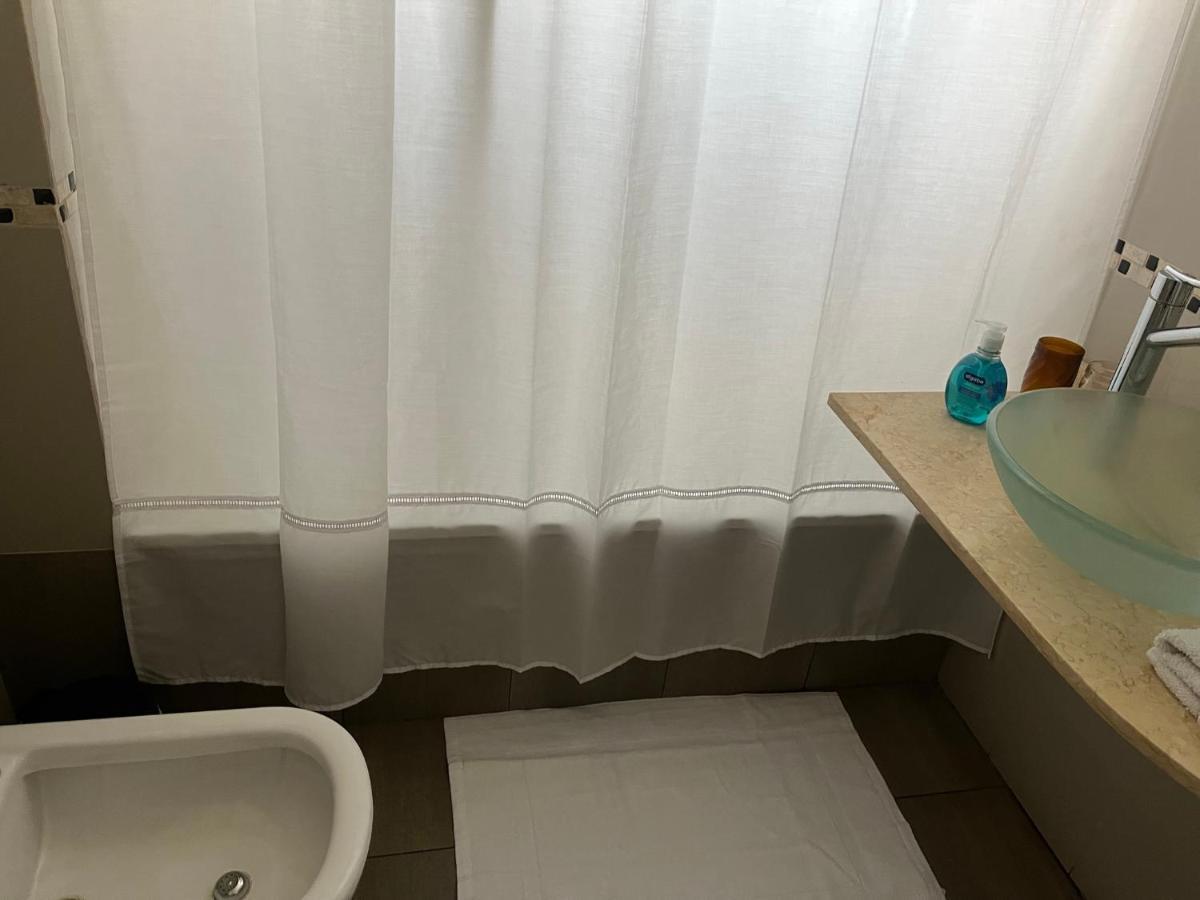 Apartamento 2 Ampios Ambientes Av Cordoba-palermo-exelente Ubicacion *