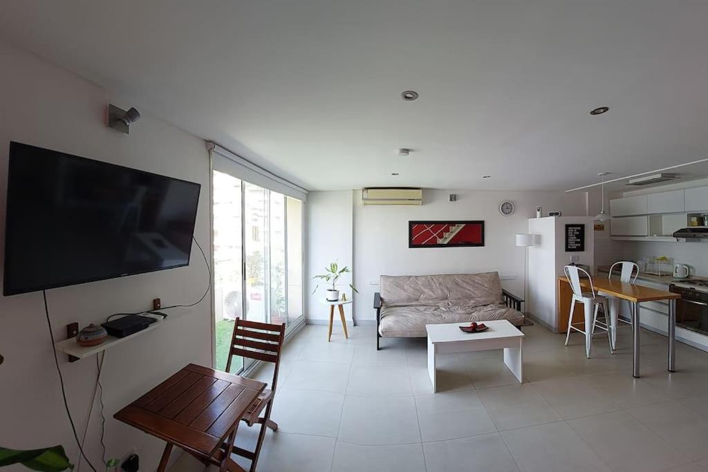Hermoso Duplex Lleno De Aire Y Luz En Crespo *