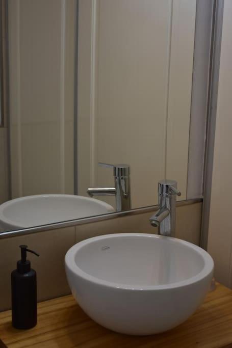 Hermoso Duplex Lleno De Aire Y Luz En Crespo *