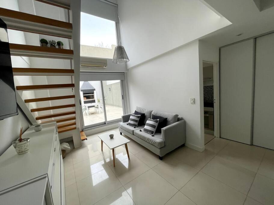 Apartamento Amazing Duplex With Large Private Yard In Palermo *