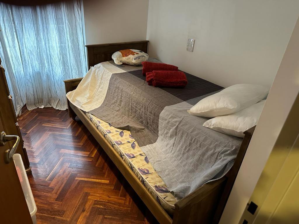Apartamento Semipiso En La Mejor Zona De Belgrano Todo Al Frente Con Parking Privado Y A Metros Del Subway 2 Parrrilla Solarium Cocina Amplia Lavadero Y Mobiliario Todo A Nuevo *