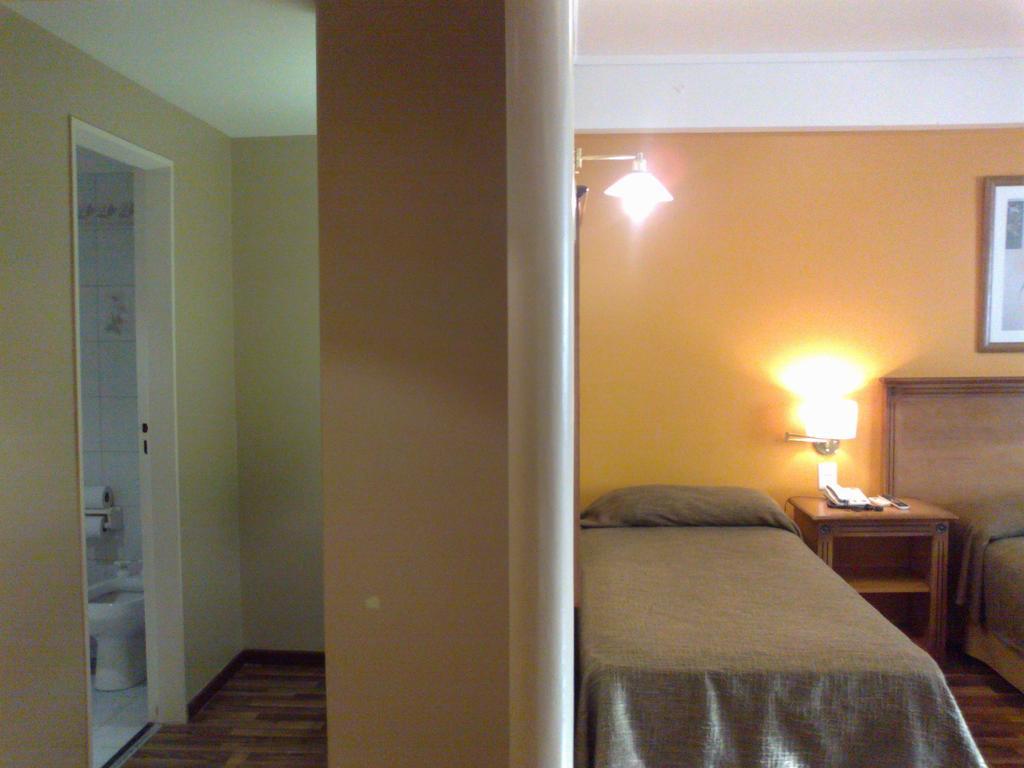 Tritone 3* Ciudad Autónoma de Buenos Aires