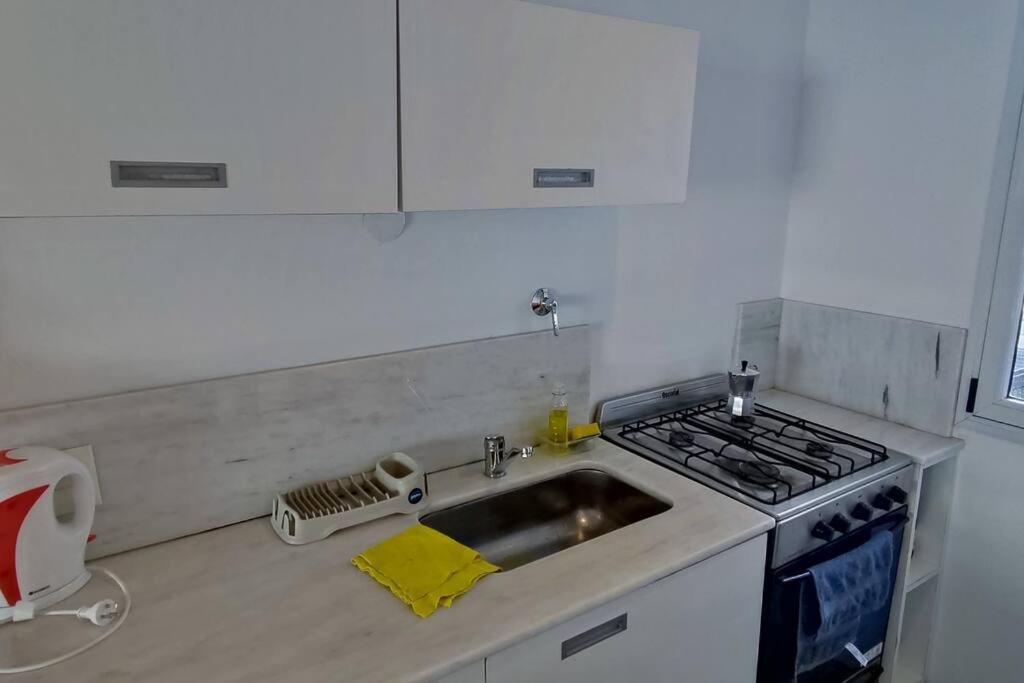 Luminoso Estudio En Coghlan Apartamento *
