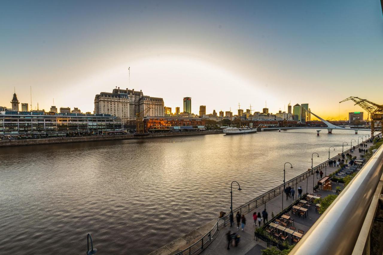 Family With Puente De La Mujer View In Puerto Madero Ciudad Autónoma de Buenos Aires