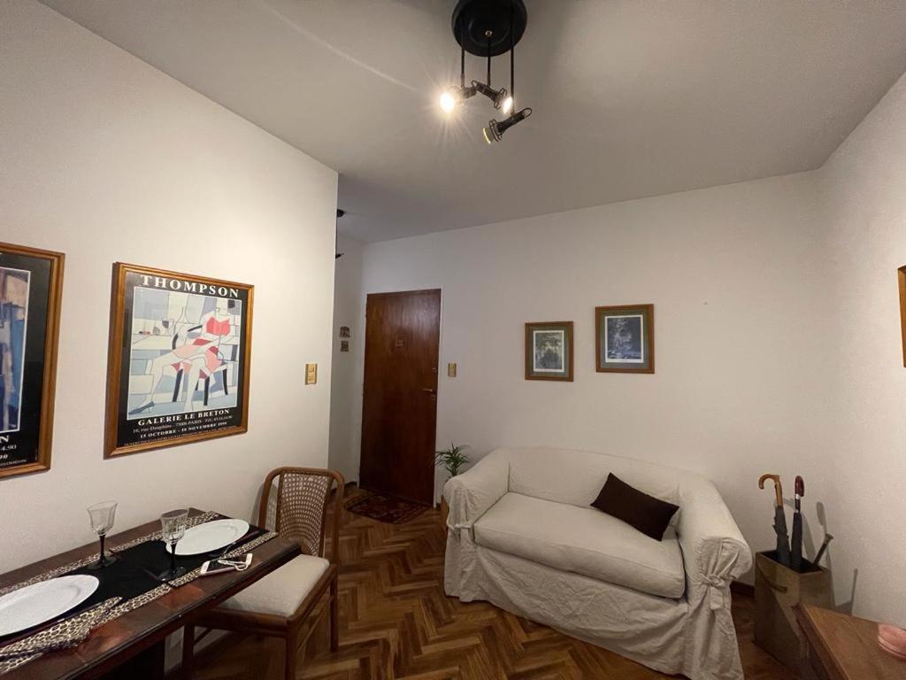 Departamento Recoleta. Inmejorable Ubicacion. Ciudad Autónoma de Buenos Aires