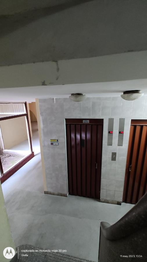 Dpto. En Almagro, Frente Al Hospital Italiano Apartamento