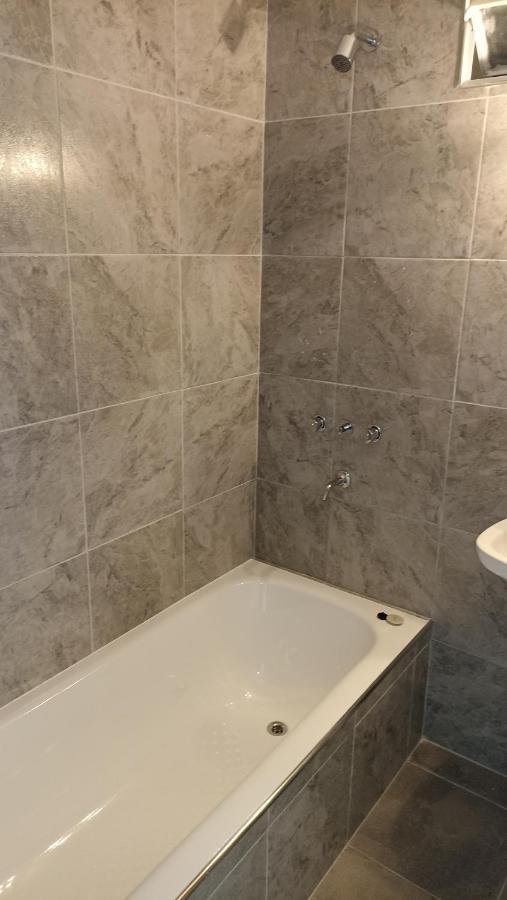 Amplio Departamento 3 Amb En Muy Buena Ubicacion Apartamento *