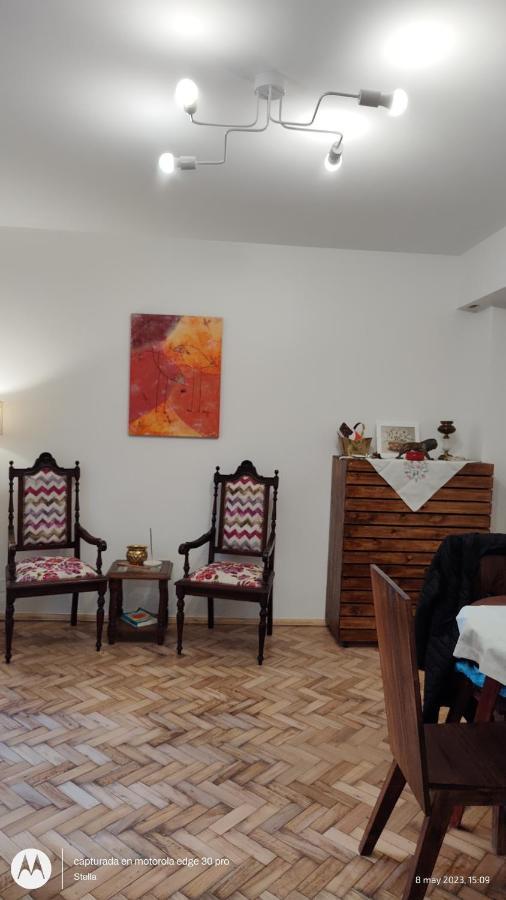 Apartamento Dpto. En Almagro, Frente Al Hospital Italiano *